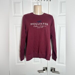 Hollister Women's Burgundy Crewneck Sweater
